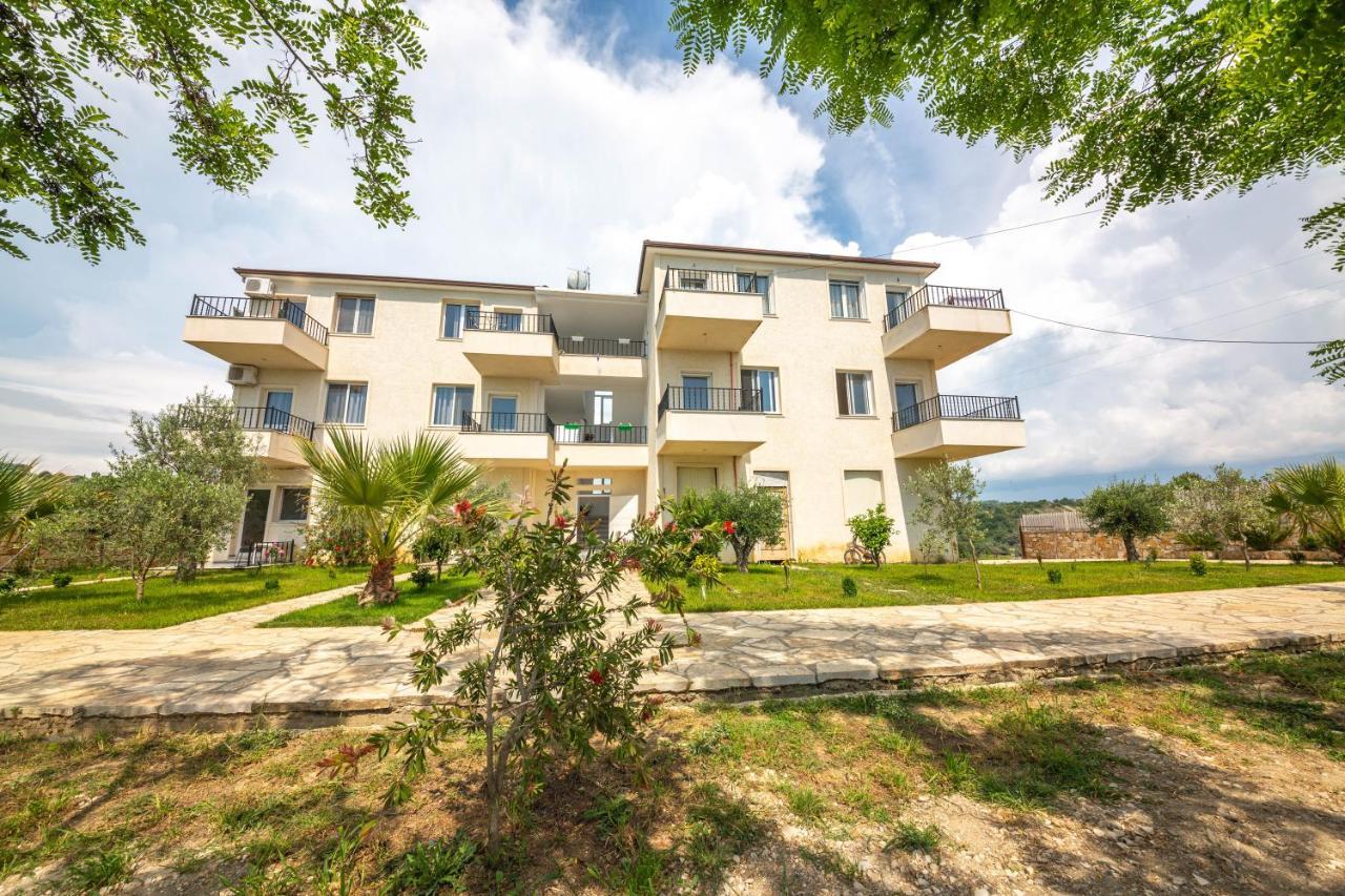 Hotel Gozhina 3*