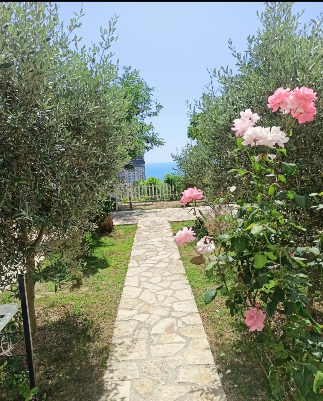 Gozhina Hotel 3*